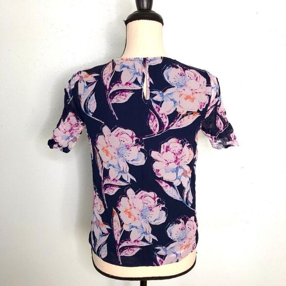 Adorable Floral French Connection Tee - Picture 3 of 10